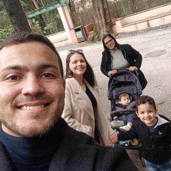 Babysitting job in Amiães de Baixo: babysitting job Pablo Henrique