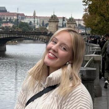 Babysitter in The Hague: Melina