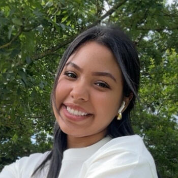 Babysitter in London: Isabelita