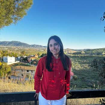 Babysitter in Granada: Selena