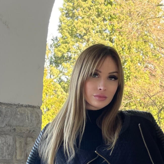 Varuška v Ljubljana: Sara