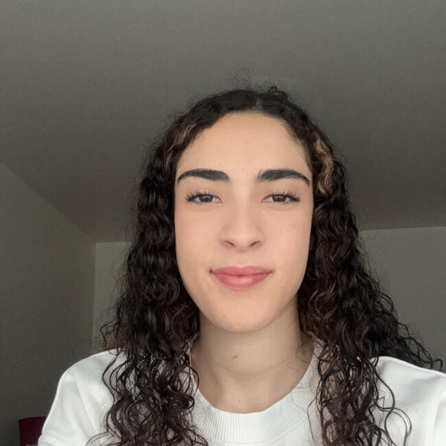 Babysitter στην περιοχή Βασιλεία: Ekin