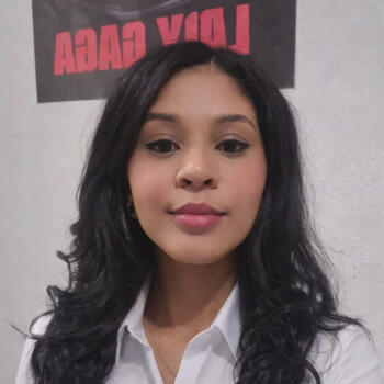 Babá em Belford Roxo: Fernanda
