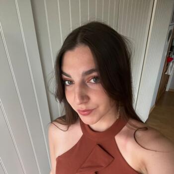 Babysitter in Blégny: Sarah