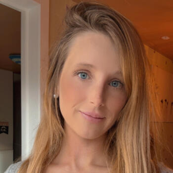 Babysitter Job in Ninove: Babysitter Job Kristle