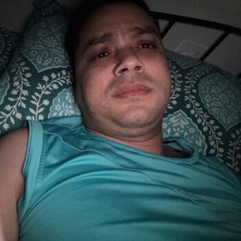 وظيفة مربية أطفال في أبوظبي: وظيفة جليسة أطفال Raaj