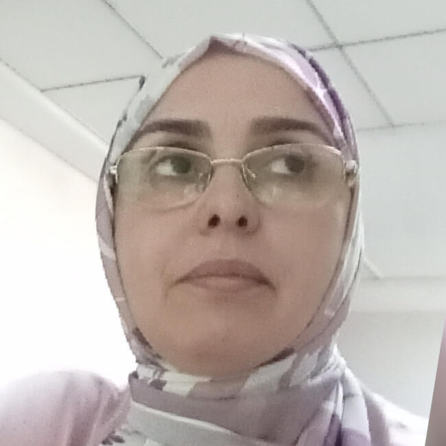 Babysitter in Meknes: Farida