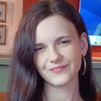 Babysitter in Crawley: Keira