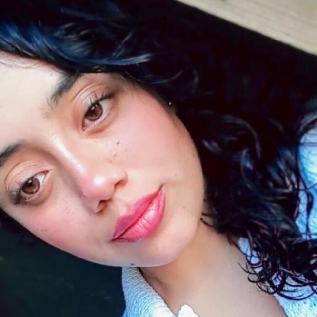 Babysitter in El Monte: Lucero