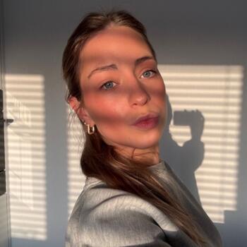 Babysitter Sint-Truiden: Esmee