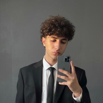 Babysitter in Bayonne: Walid