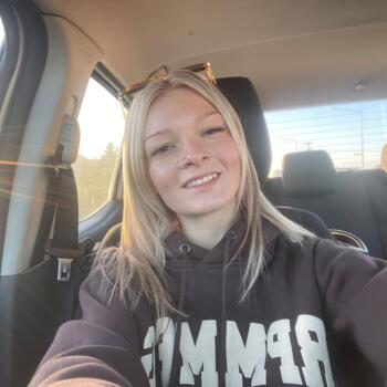 Trabalho de babysitting em Timaru: Trabalho de babysitting Stephanie