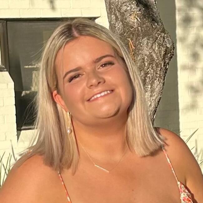 Babysitter in Armidale: Brooklyn