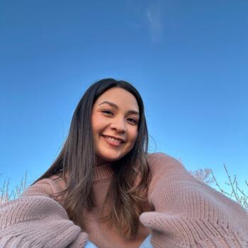 Babysitter in Westford: Valeria