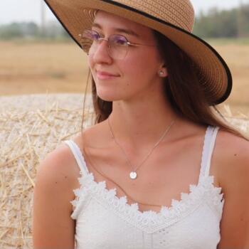 Babysitter in Jasseron: Charlotte