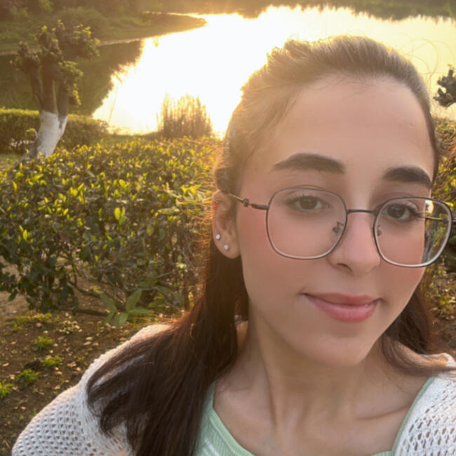 جليسة أطفال في رباط: Ikram