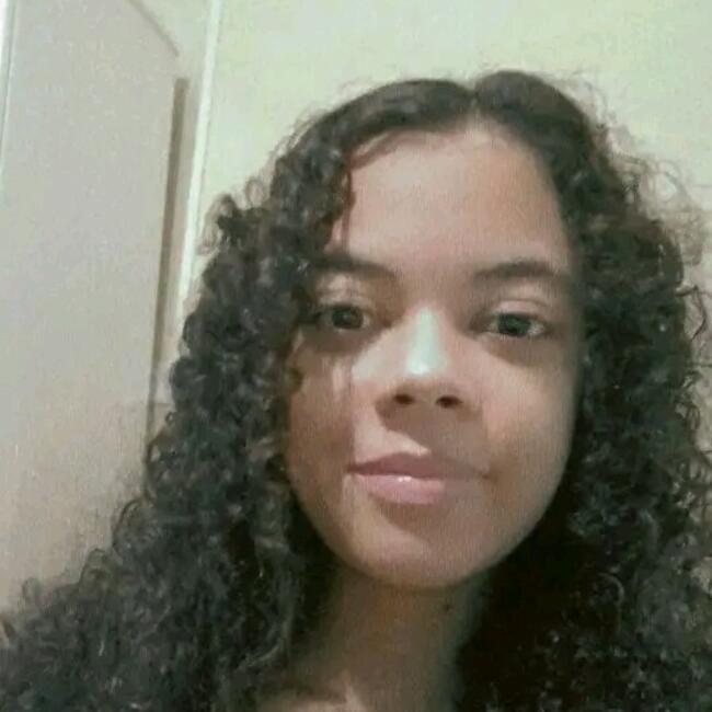 Babysitter in São Vicente: Indyy