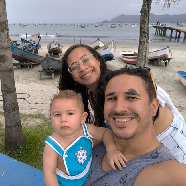 Emprego de babá em Bertioga: Gabriela