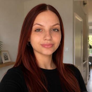Babysitter Radlett: Zara
