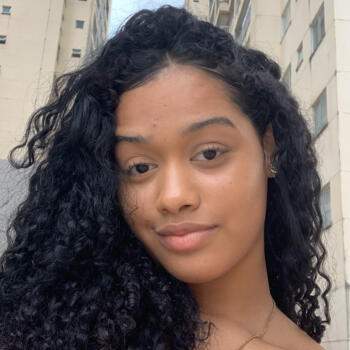 Babysitter Salvador: Enailly