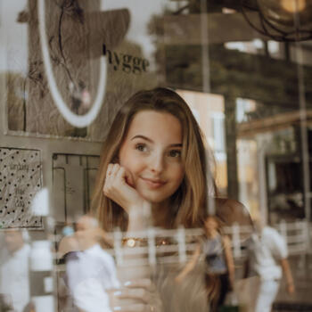 Oppas in Westerbroek: Sarah