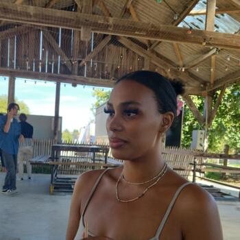 Babysitting job in Poitiers: babysitting job Larissa