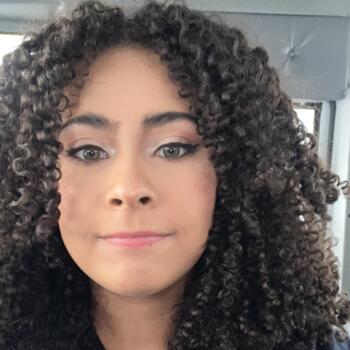 Babysitter London: Yasmeen