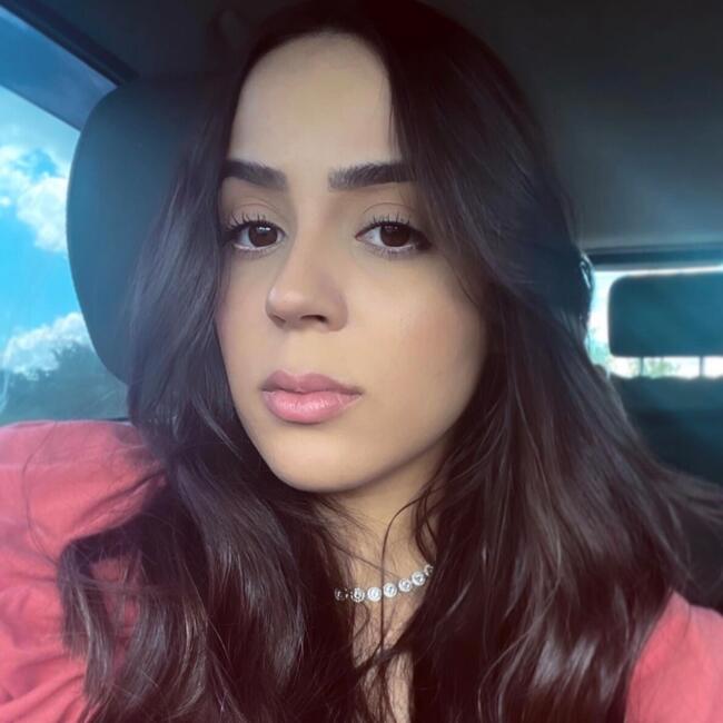 Emprego de babá em Goiânia: Layla