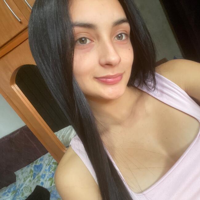 Babysitter in Luque: Nicole