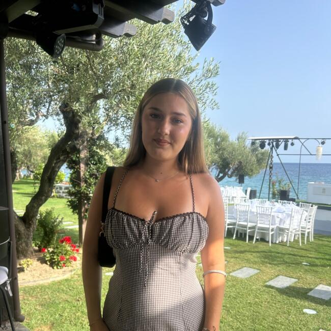 Babysitter in Thessaloniki: Σαββίνα