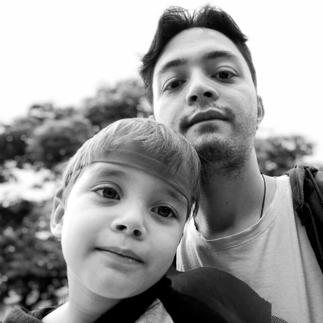 Δουλειά για babysitter στην περιοχή Μεδεγίν: Stiven