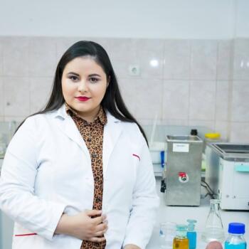 Babysitting job in Oradea: babysitting job Adriana