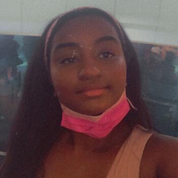 Babysitter in Novara: Asmaa