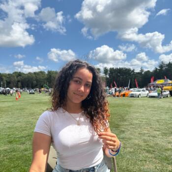 Babysitter in Wallingford: Jazmin