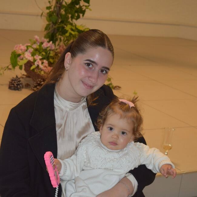 Babysitter in Pin: Marie