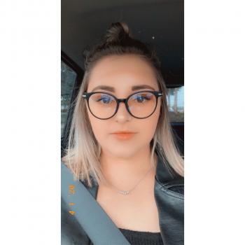Babysitter in Papamoa: Courtney