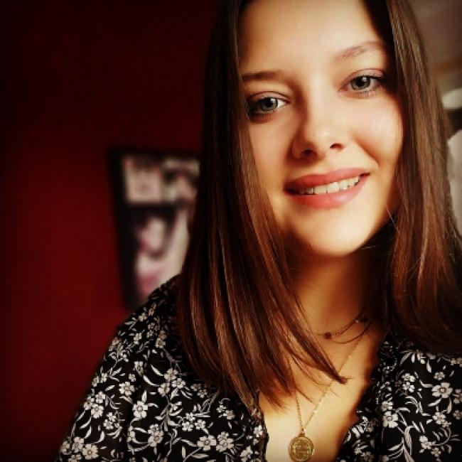 Barnvakt i Anderlecht: Valentine