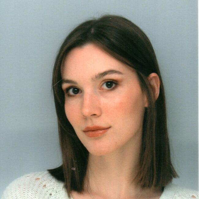 Babysitter in Médan: Clara