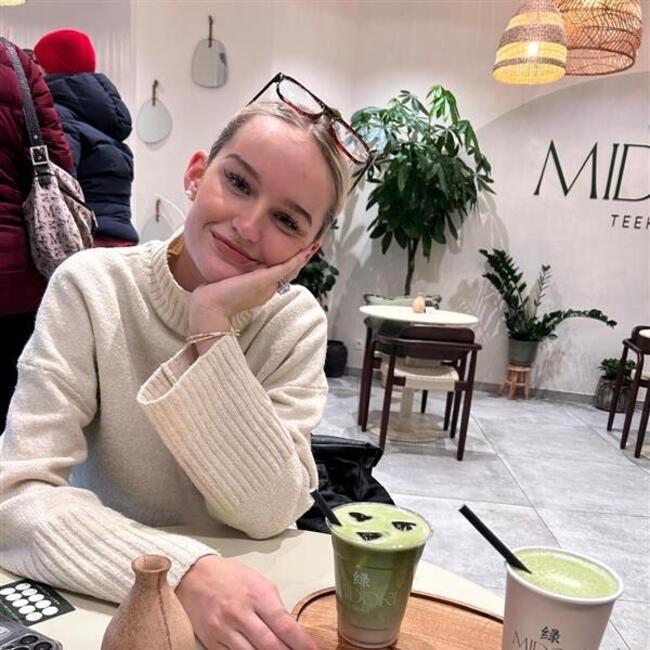 Babysitter in Innsbruck: Paula