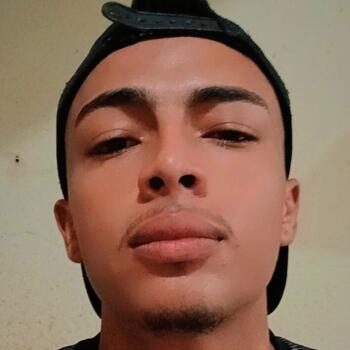 Babysitting job in São Bernardo do Campo: babysitting job Athirson