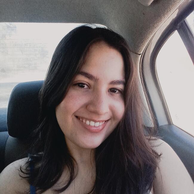 Babá em Campo Grande: Giulia