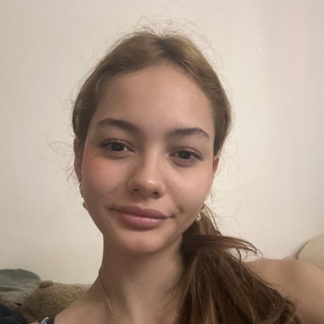 Pengasuh di Petaling Jaya: Charlotte