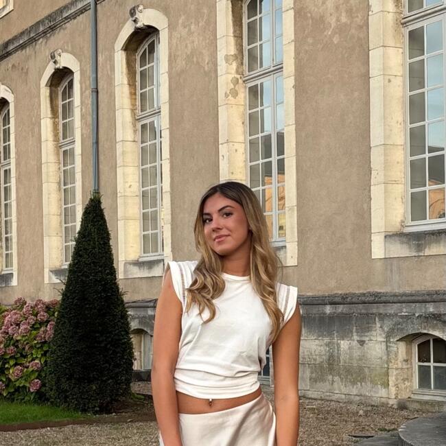 Babysitter in Nancy: Lana