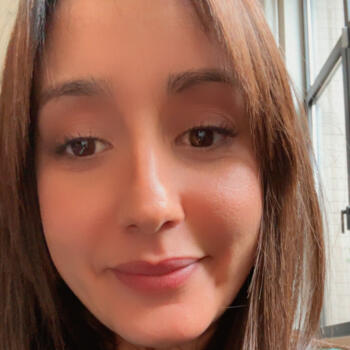 Babysitter in Paris: Siham