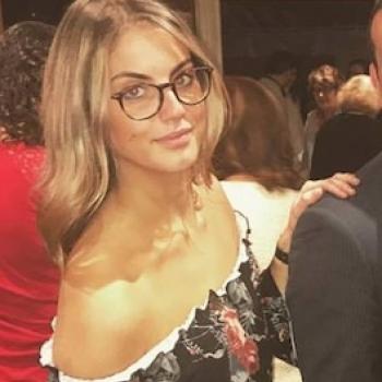 Babysitter Queenstown: Emily