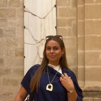 Babysitter in Porto: Lara