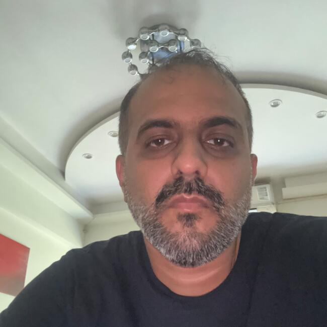 बम्बई में बेबीसिटिंग की नौकरी: Hardeep