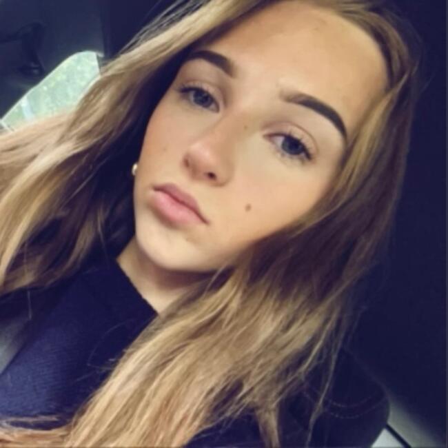 Babysitter in Douai: Lea