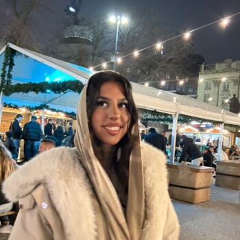 Babysitter in Benalmádena: Helena