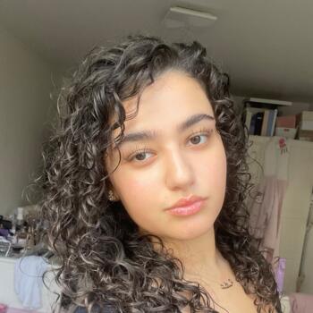 Babysitter in Düsseldorf: Ayse Naz